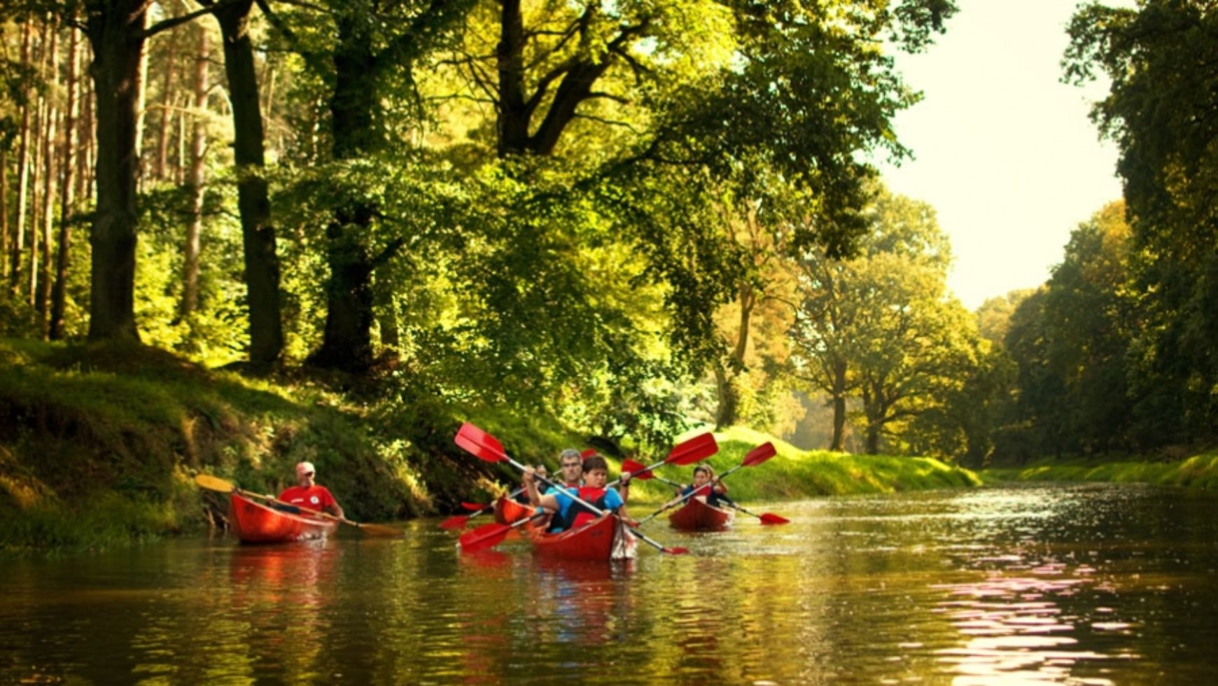 Firmowy wyjazd integracyjny ze spływem kajakowym po Dolinie Baryczy